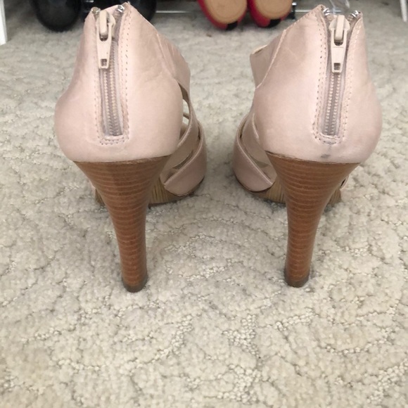 Söfft Heels - Picture 3 of 7